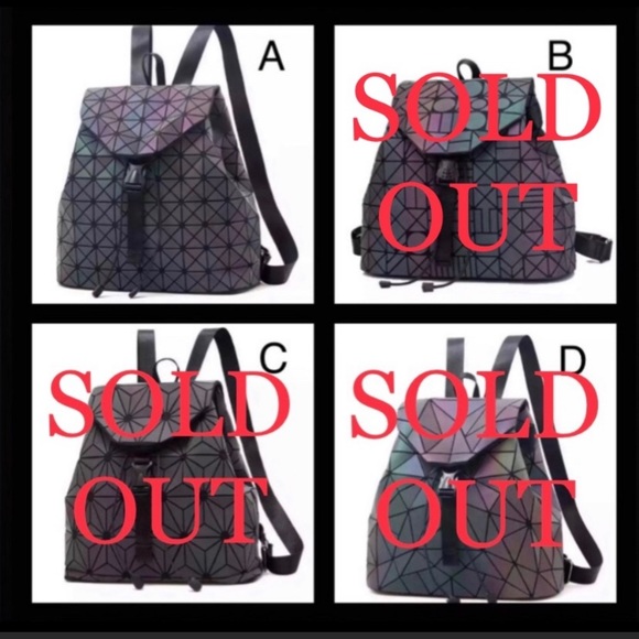 🔥😍 Light Reflective Backpack 😍🔥 - Picture 2 of 9